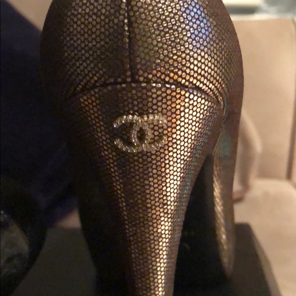 Chanel light gold pumps - Picture 4 of 7